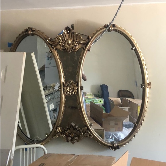 All this furniture’s - Picture 4 of 12